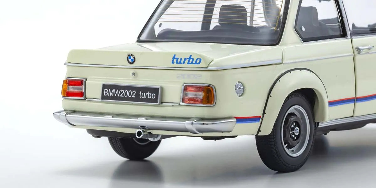 Kyosho - BMW 2002 Turbo (White) 1:18 Scale Model Car