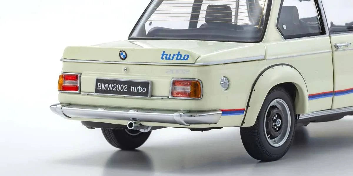 Kyosho - BMW 2002 Turbo (Silver) 1:18 Scale Model Car - Model Cars Canada Inc.