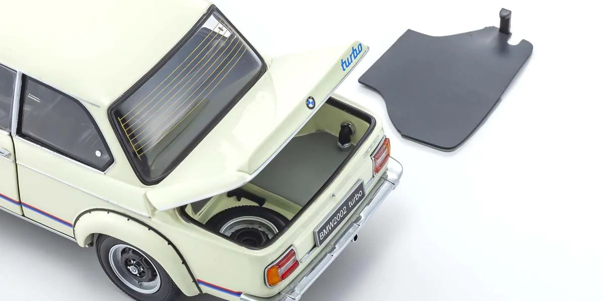 Kyosho - BMW 2002 Turbo (White) 1:18 Scale Model Car