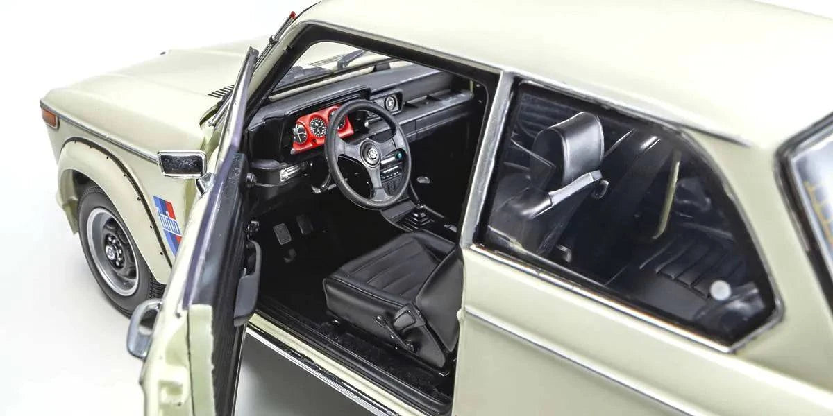 Kyosho - BMW 2002 Turbo (Silver) 1:18 Scale Model Car - Model Cars Canada Inc.