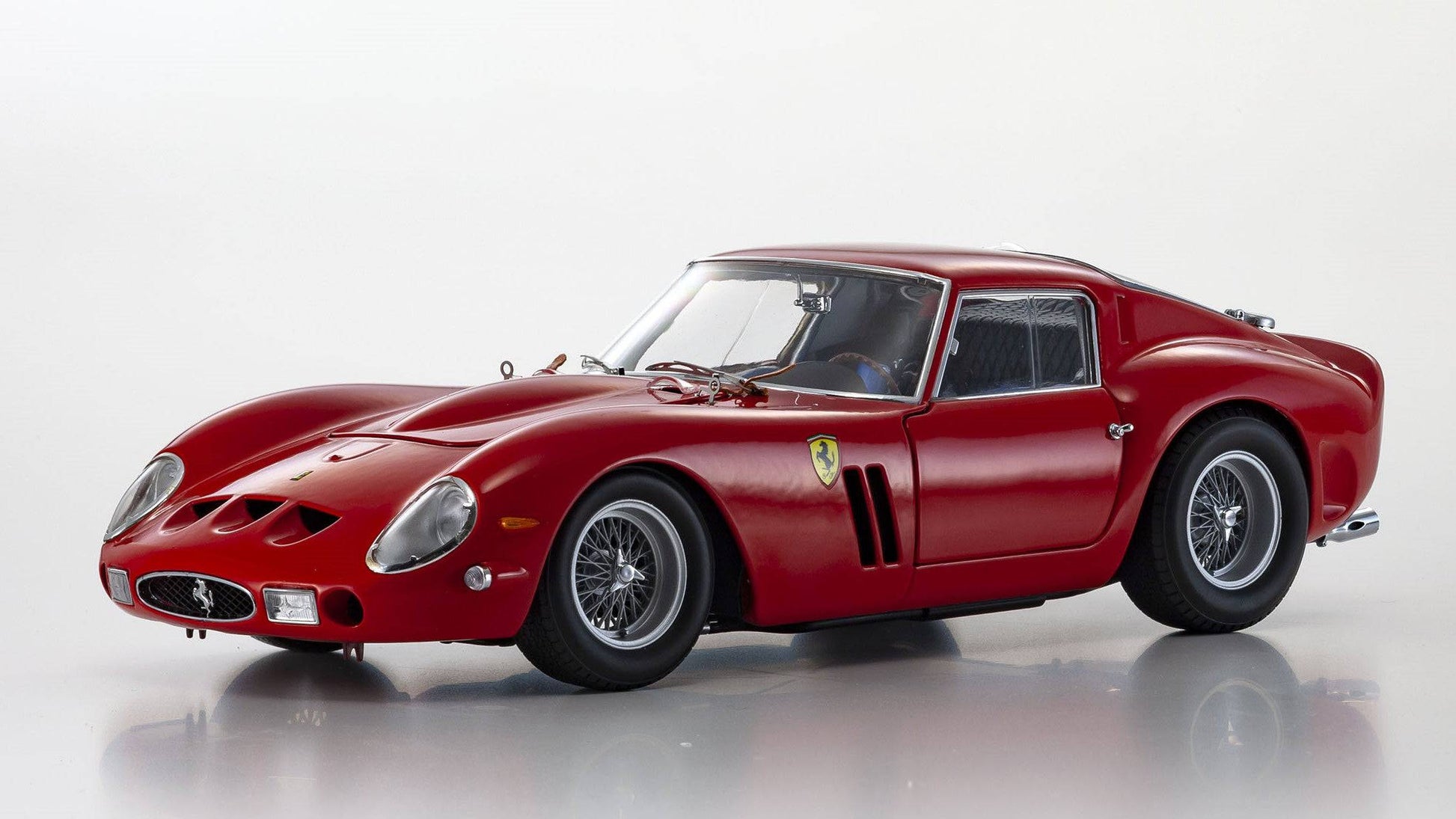Kyosho - Ferrari 250 GTO Street (Rosso Corsa Red) 1:18 Scale Model Car - Model Cars Canada Inc.