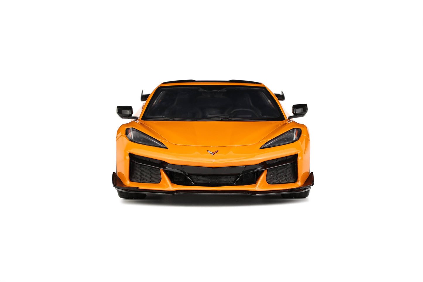 GT Spirit - Chevrolet Corvette (C8) Z06 (Orange) 1:18 Scale Model Car - Model Cars Canada Inc.