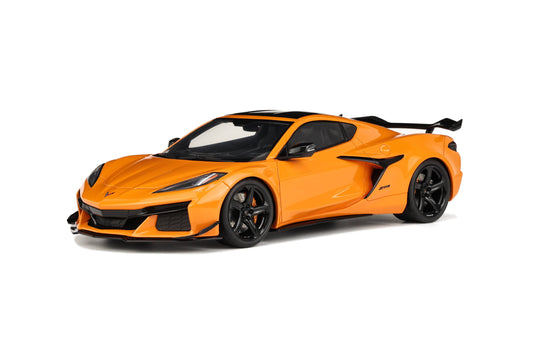 GT Spirit - Chevrolet Corvette (C8) Z06 (Orange) 1:18 Scale Model Car - Model Cars Canada Inc.