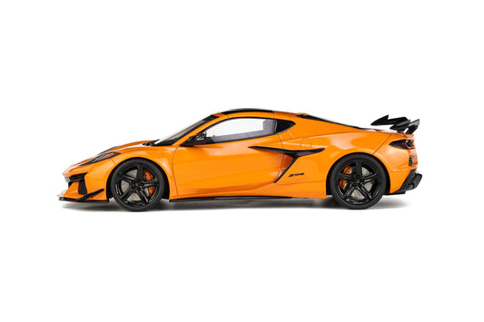 GT Spirit - Chevrolet Corvette (C8) Z06 (Orange) 1:18 Scale Model Car - Model Cars Canada Inc.