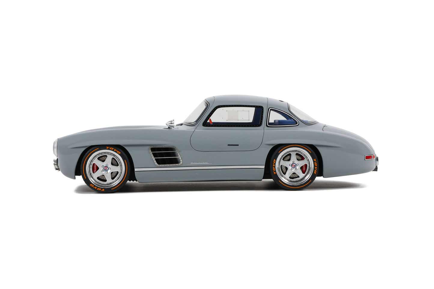 GT Spirit - S-Club Gullwing (Grey) 1:18 Scale Model Car - Model Cars Canada Inc.