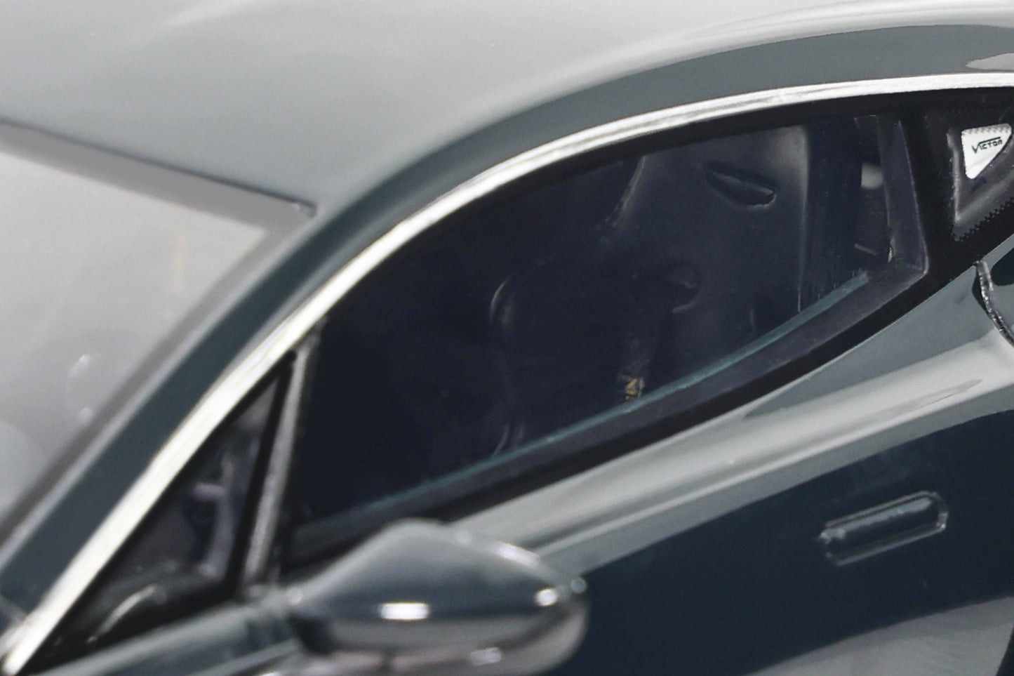 GT Spirit - Aston Martin Victor (Pentland Green) 1:18 Scale Model Car - Model Cars Canada Inc.