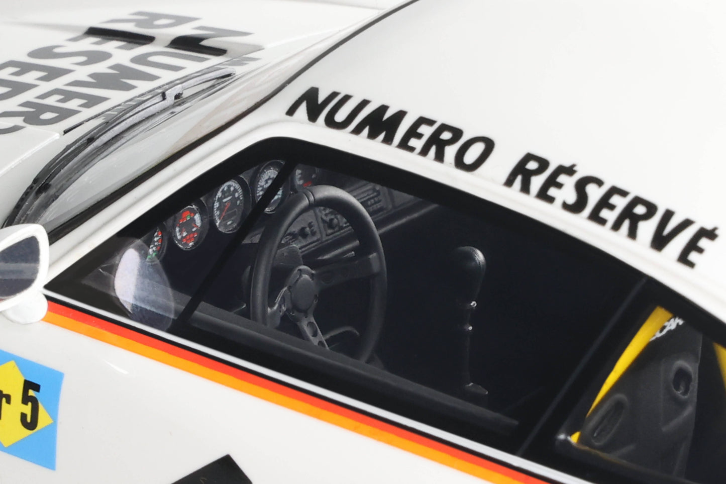 GT Spirit - RWB x Liberty Walk Porsche 911 (993) "Kato San" (Carrara White) 1:18 Scale Model - Model Cars Canada Inc.