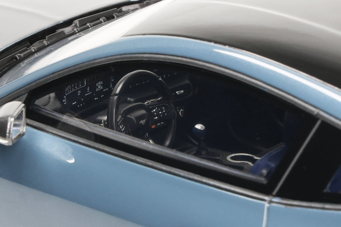GT Spirit - Ford Mustang Dark Horse (S650) (Vapor Blue Metallic) 1:18 Scale Model - Model Cars Canada Inc.