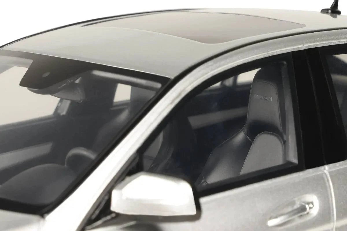 GT Spirit - Mercedes-Benz C63 AMG Sedan (W204) (Iridium Silver) 1:18 Scale Model - Model Cars Canada Inc.