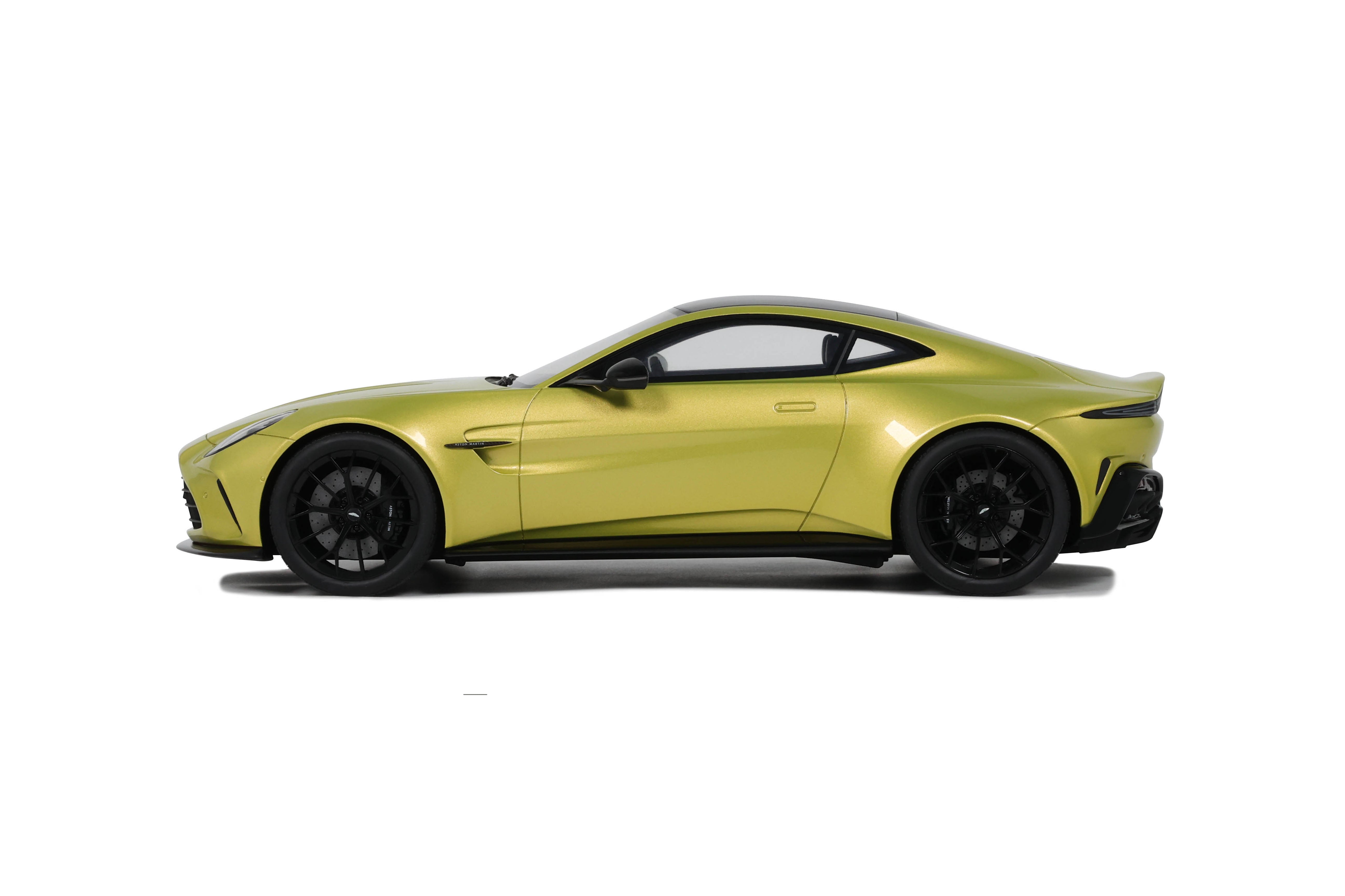 Miniature GTspirit 1/18 - Aston Martin Vantage Cosmopolitan Yellow 2024 - Neuve