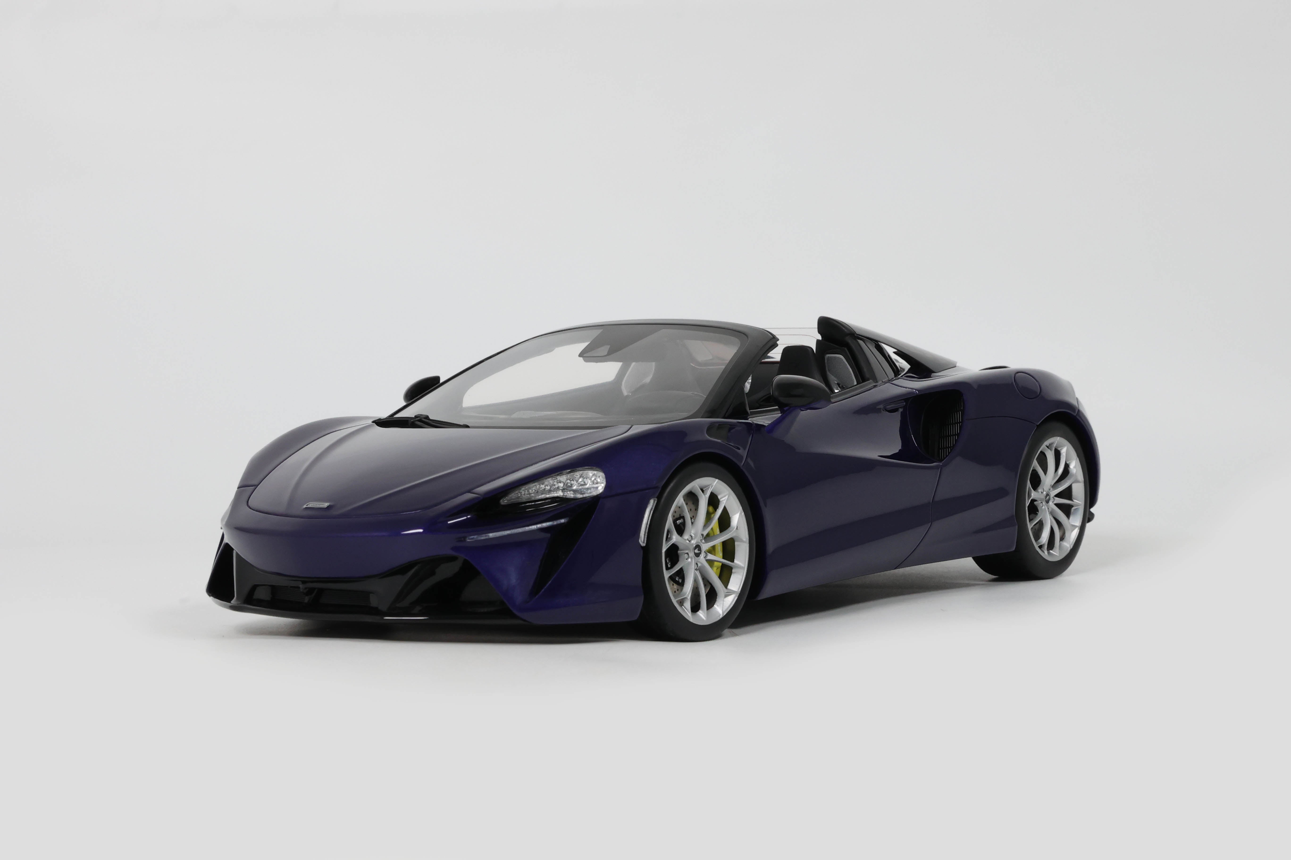 GT Spirit - McLaren Artura Spider (Lantana Purple) 1:18 Scale Model **