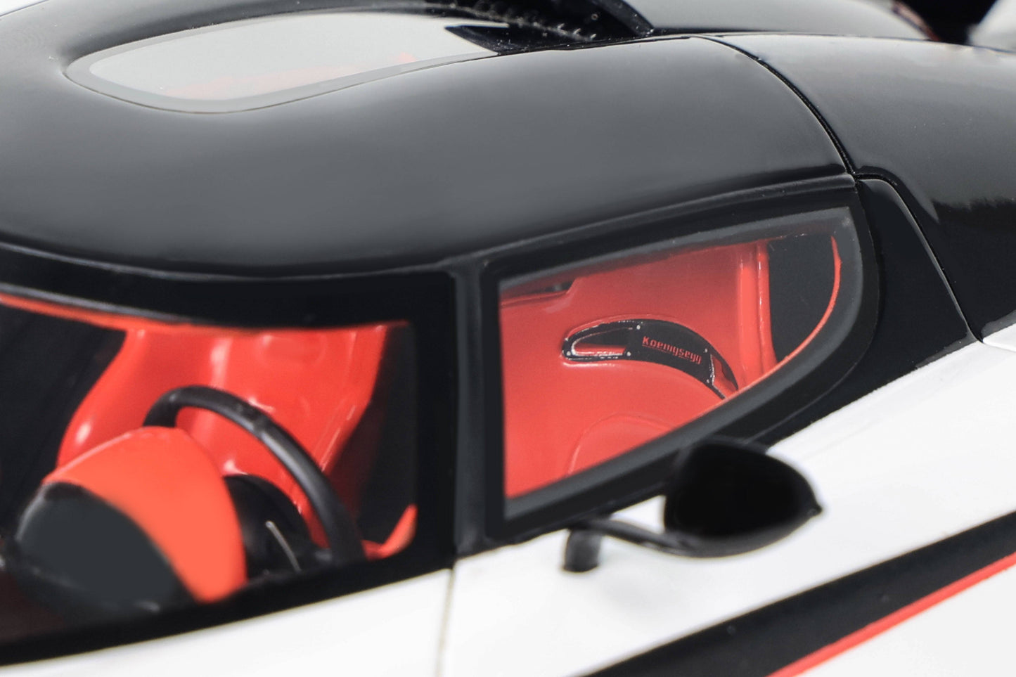 GT Spirit - Koenigsegg Agera RS (Artic White) 1:18 Scale Model - Model Cars Canada Inc.