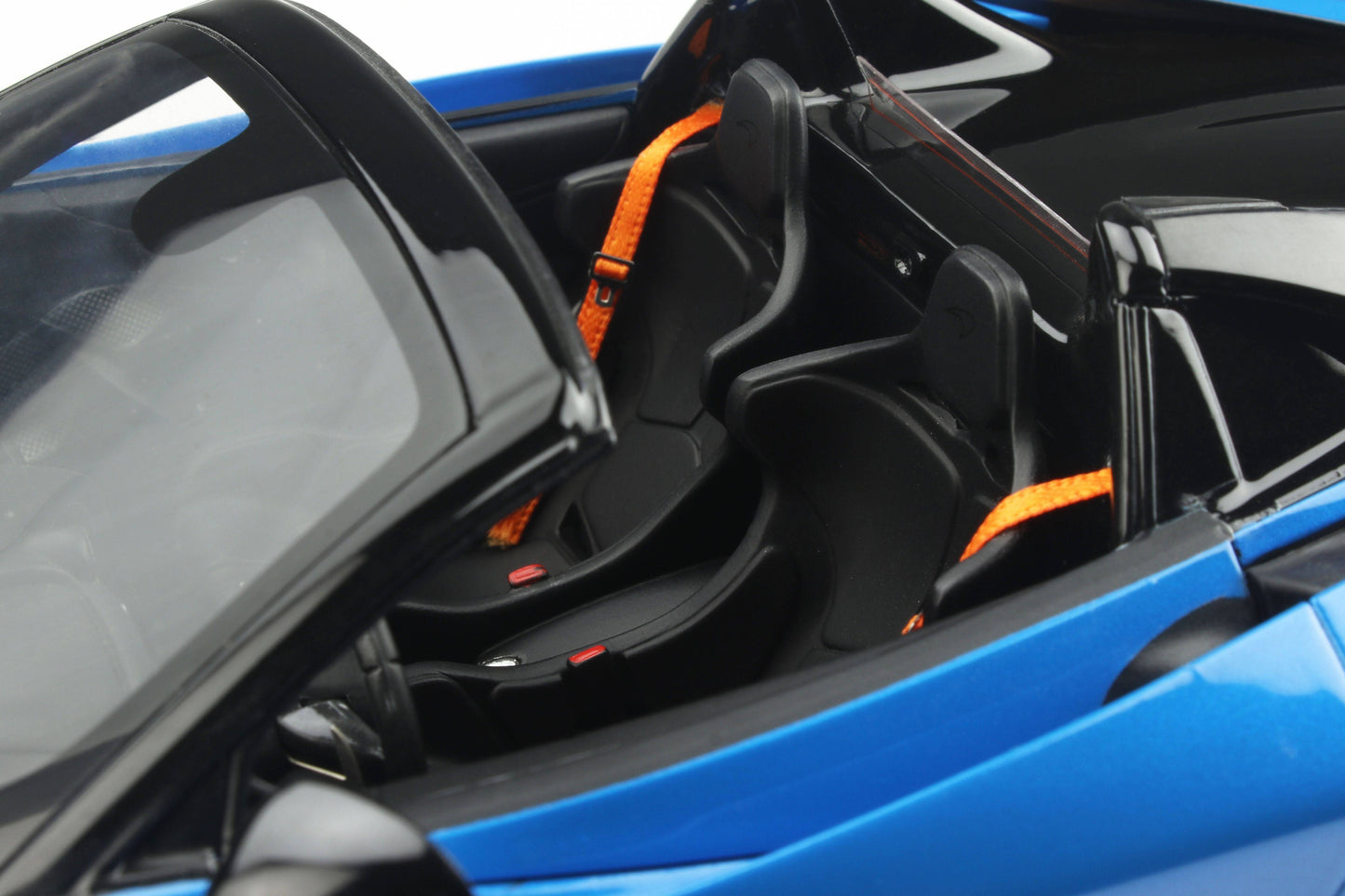 GT Spirit - McLaren 765LT Spider (Amit Blue) 1:18 Scale Model Car - Model Cars Canada Inc.