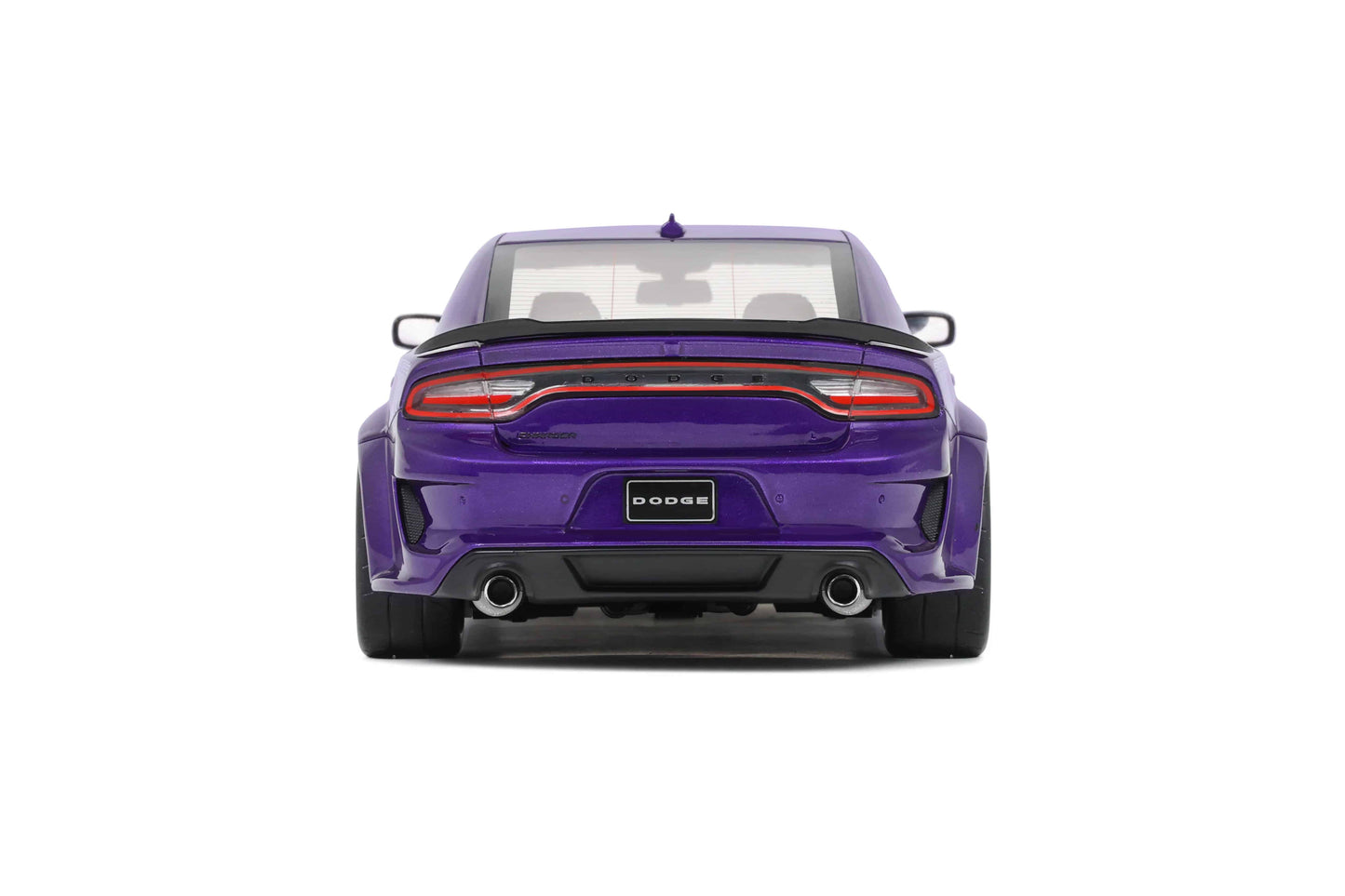 GT Spirit - Dodge Charger Super Bee (Plum Crazy Purple) 1:18 Scale Model Car - Model Cars Canada Inc.