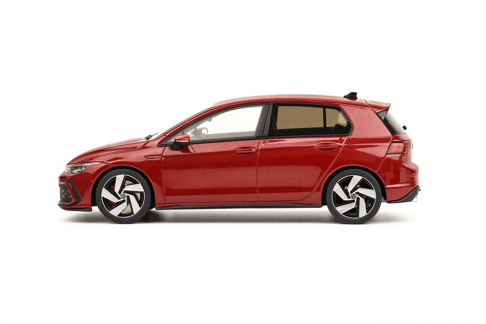 OttOmobile - Volkswagen Golf VIII GTI (Tornado Red) 1:18 Scale Scale Model - Model Cars Canada Inc.