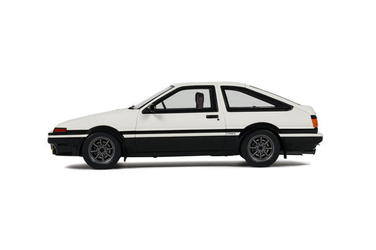 OttOmobile - Toyota Corolla Sprinter Trueno (AE86) (Panda) 1:18 Scale Model Car
