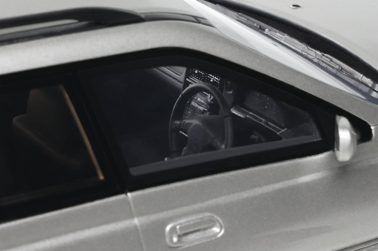 OttOmobile - Nissan Stagea Autech Version 260RS (Sonic Silver) 1:18 Scale Model Car