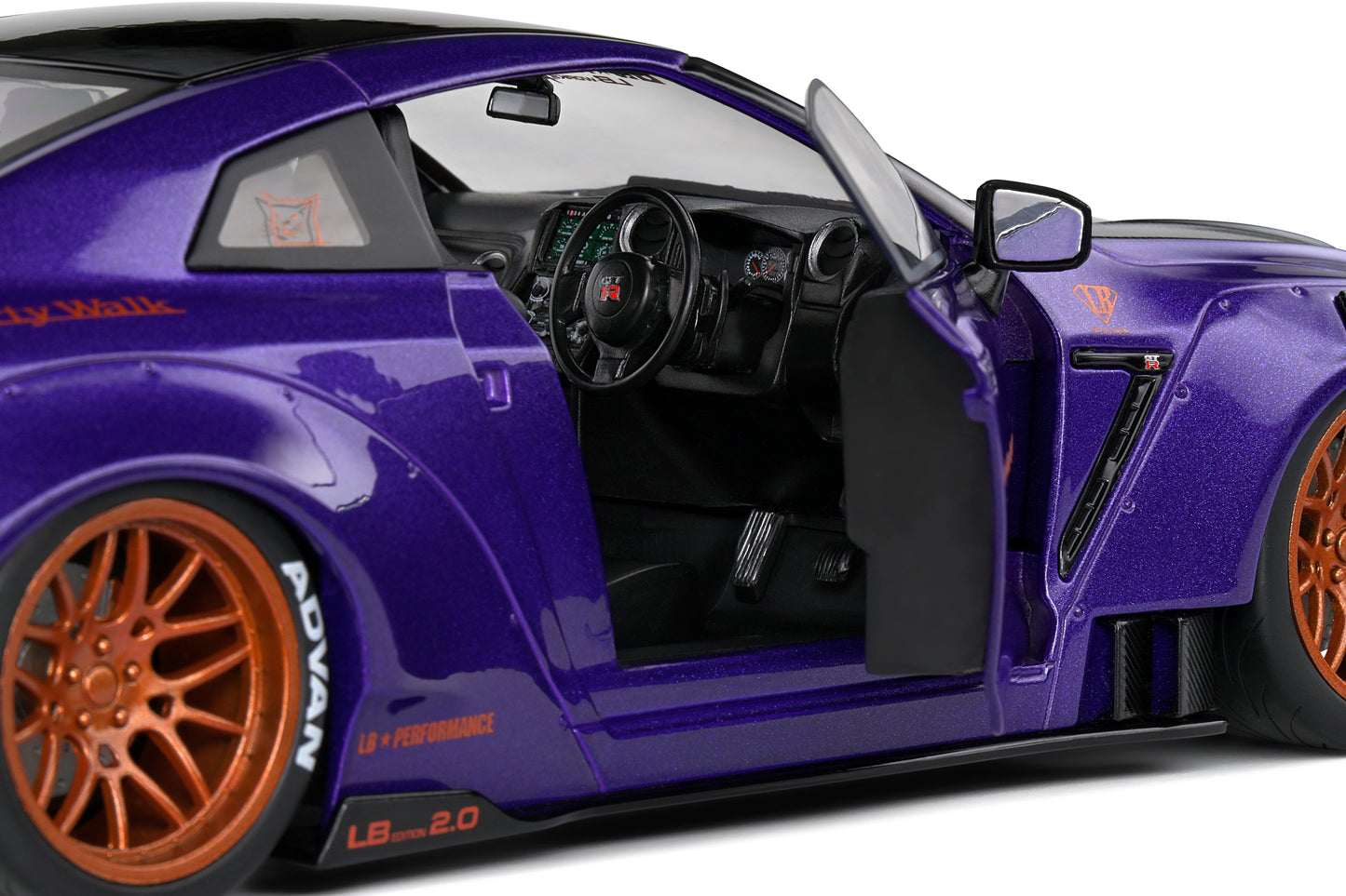 Solido - Liberty Walk Nissan GT-R (R35) V2.0 (Purple) 1:18 Scale Model Car - Model Cars Canada Inc.