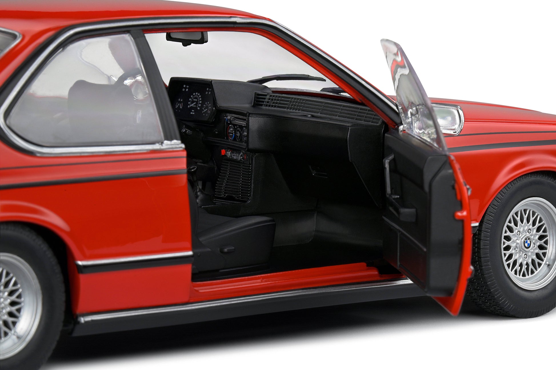 Solido - BMW 635 CSi (E24)(Henna Red) 1:18 Scale Model Car - Model Cars Canada Inc.