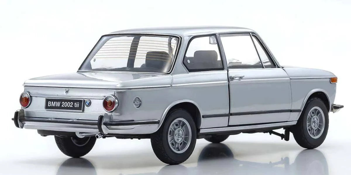 Kyosho - BMW 2002Tii (Silver) 1:18 Scale Model Car - Model Cars Canada Inc.