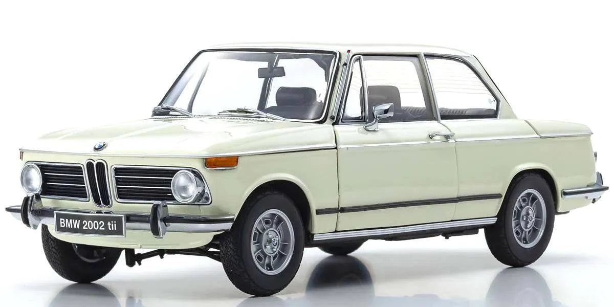 Kyosho - BMW 2002Tii (White) 1:18 Scale Model Car - Model Cars Canada Inc.