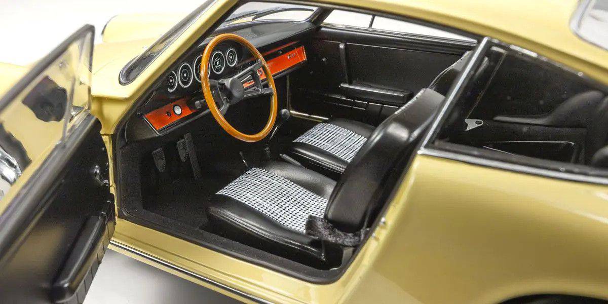 Kyosho - Porsche 911 (901) 1964 (Champagne Yellow) 1:18 Scale Model Car - Model Cars Canada Inc.