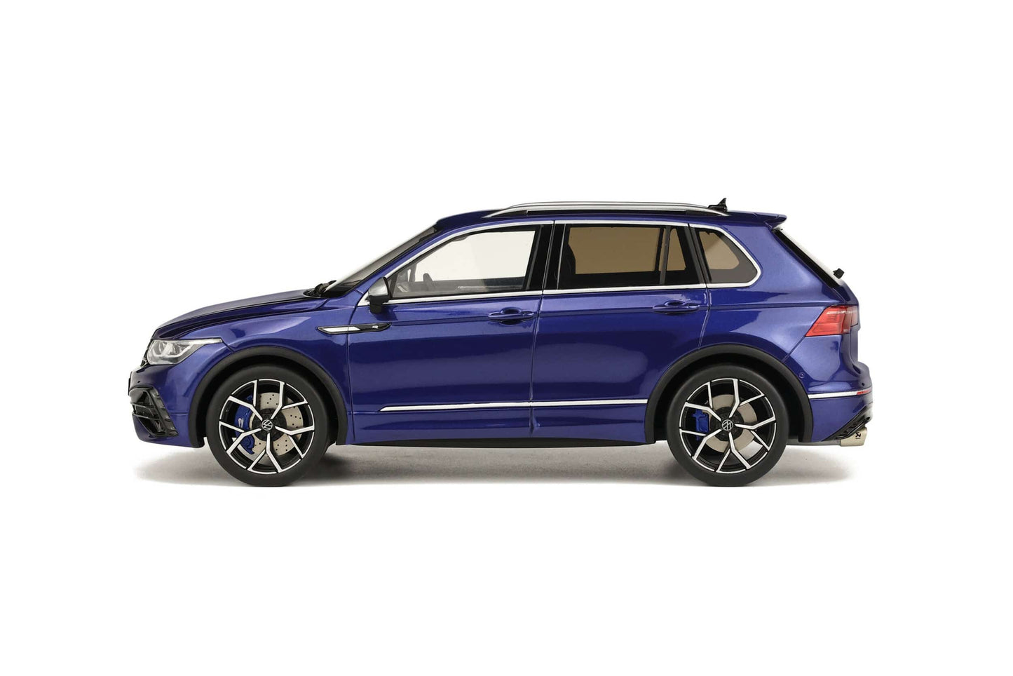 OttOmobile - Volkswagen Tiguan R (Lapiz Blue Metallic) 1:18 Scale Scale Model - Model Cars Canada Inc.