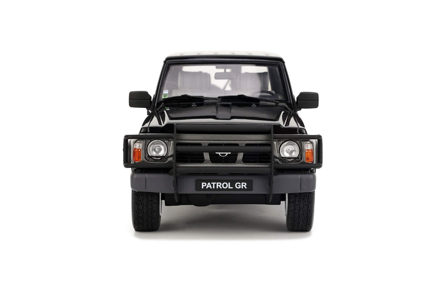 OttOmobile - Nissan Patrol GR (Y60) (Grey) 1:18 Scale Model Car - Model Cars Canada Inc.
