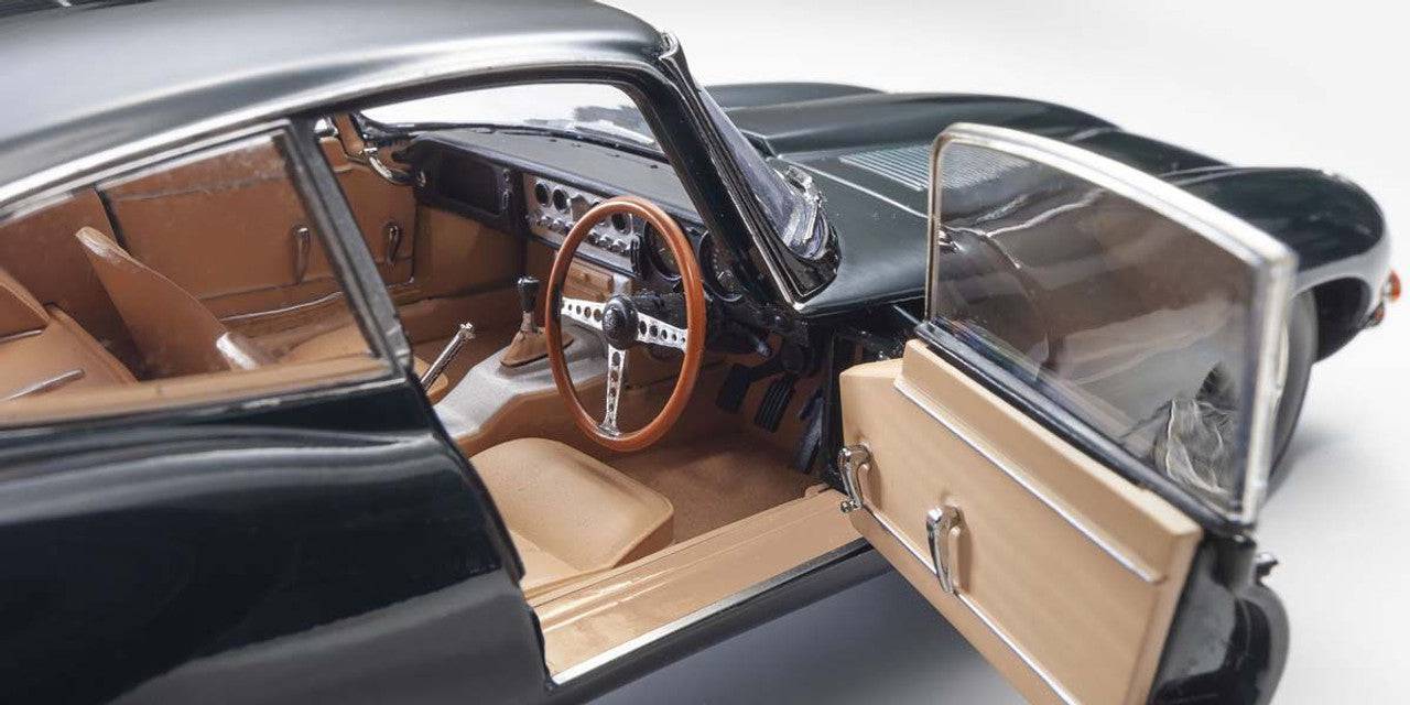 Kyosho - Jaguar E-Type Coupe (MK1) (Green) 1:18 Scale Model Car - Model Cars Canada Inc.