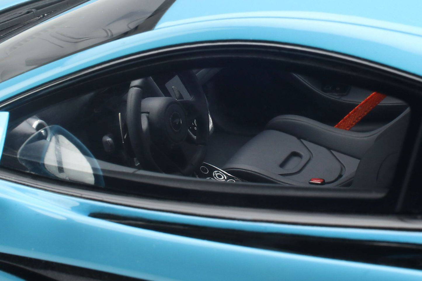 GT Spirit - McLaren 600LT (Blue) 1:18 Scale Model Car - Model Cars Canada Inc.