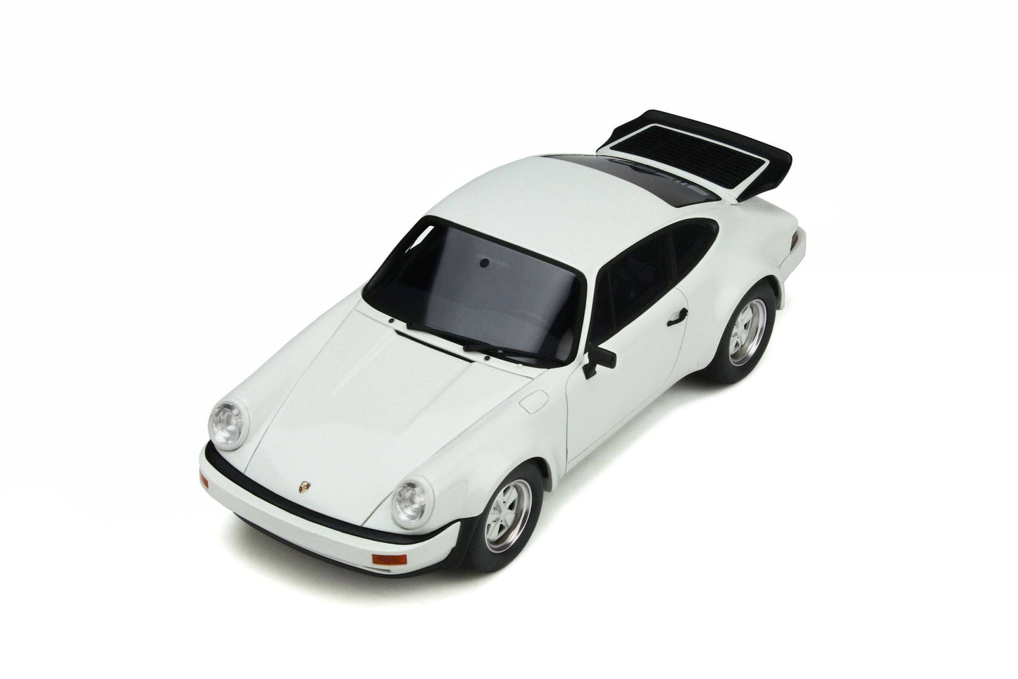GT Spirit - Porsche 911 SC RS (1984) (Grand Prix White) 1:18 Scale Model Car - Model Cars Canada Inc.