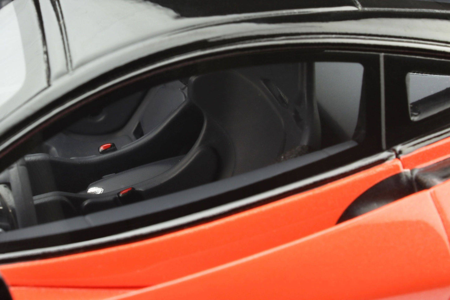 GT Spirit - McLaren 765LT (2020) (Helios Orange) 1:18 Scale Model Car - Model Cars Canada Inc.