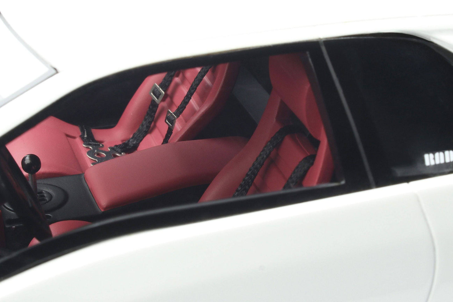 GT Spirit - Kazuki Ohashi Lamborghini Diablo (White) 1:18 Scale Model Car - Model Cars Canada Inc.