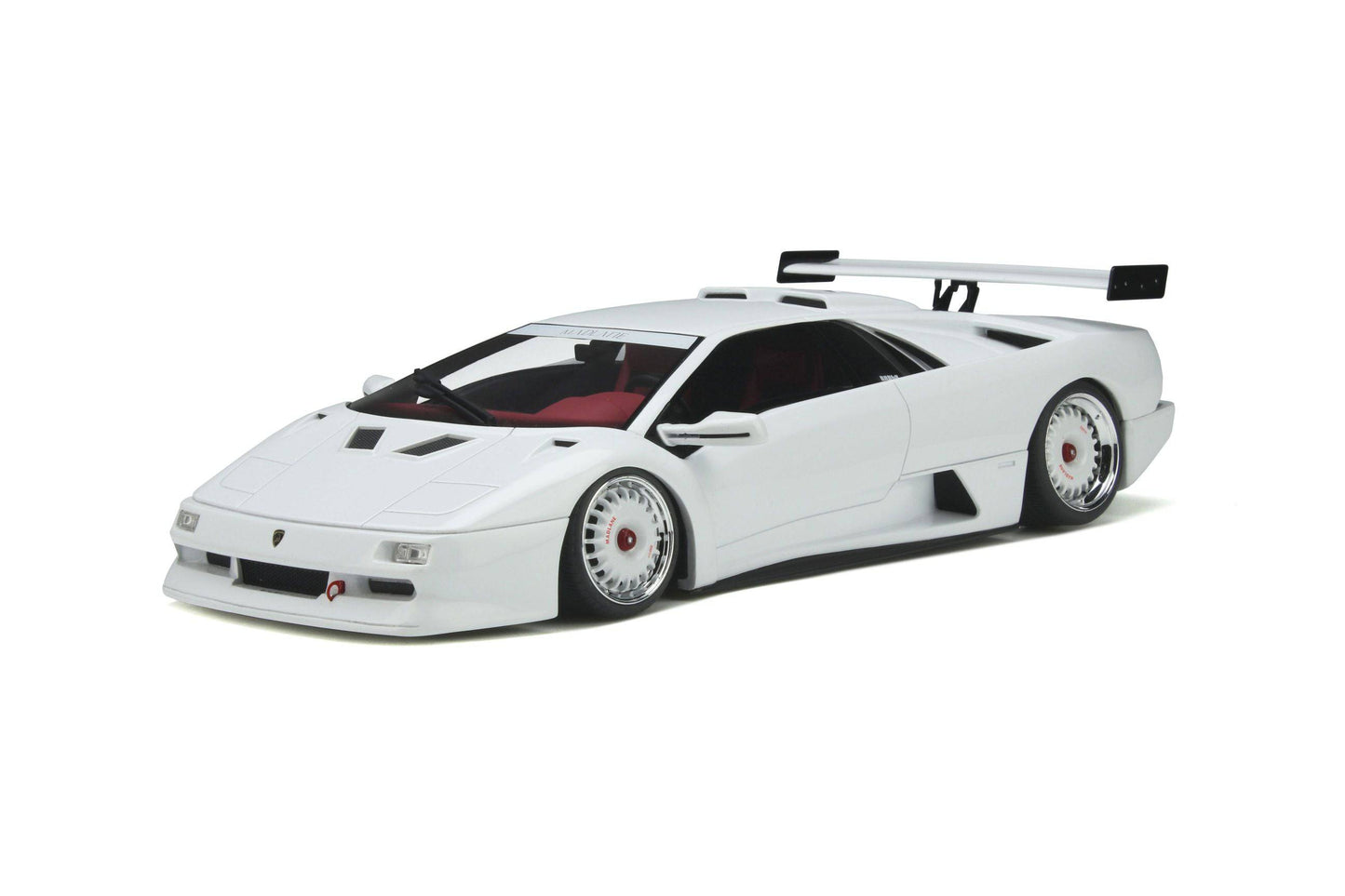 GT Spirit - Kazuki Ohashi Lamborghini Diablo (White) 1:18 Scale Model Car - Model Cars Canada Inc.