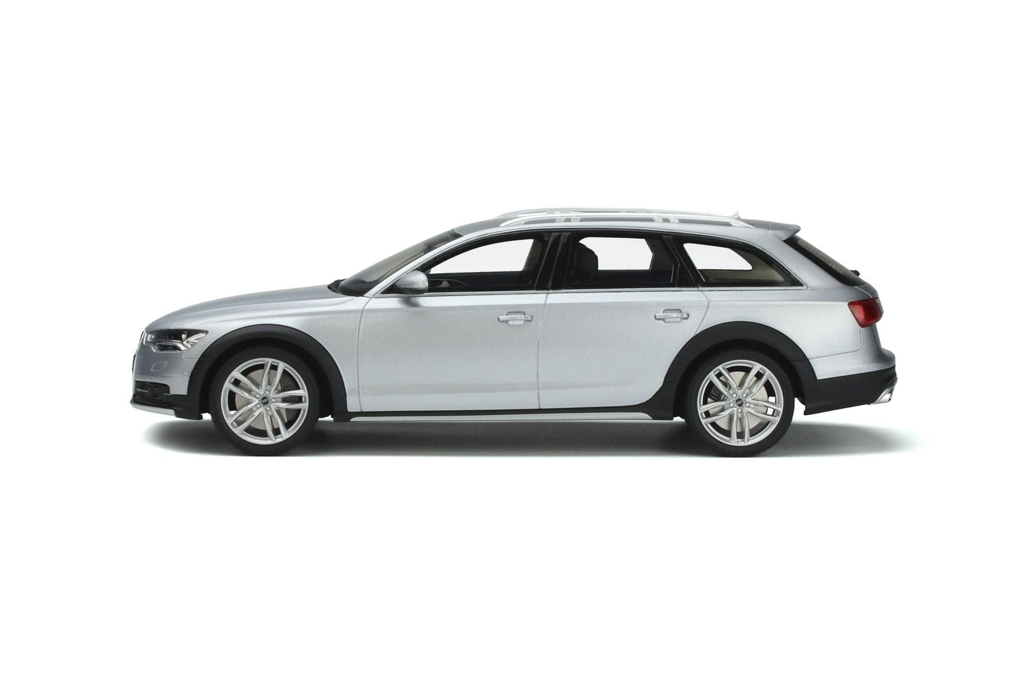 GT Spirit - Audi A6 Allroad (C7) (Floret Silver Metallic) 1:18 Scale Model Car