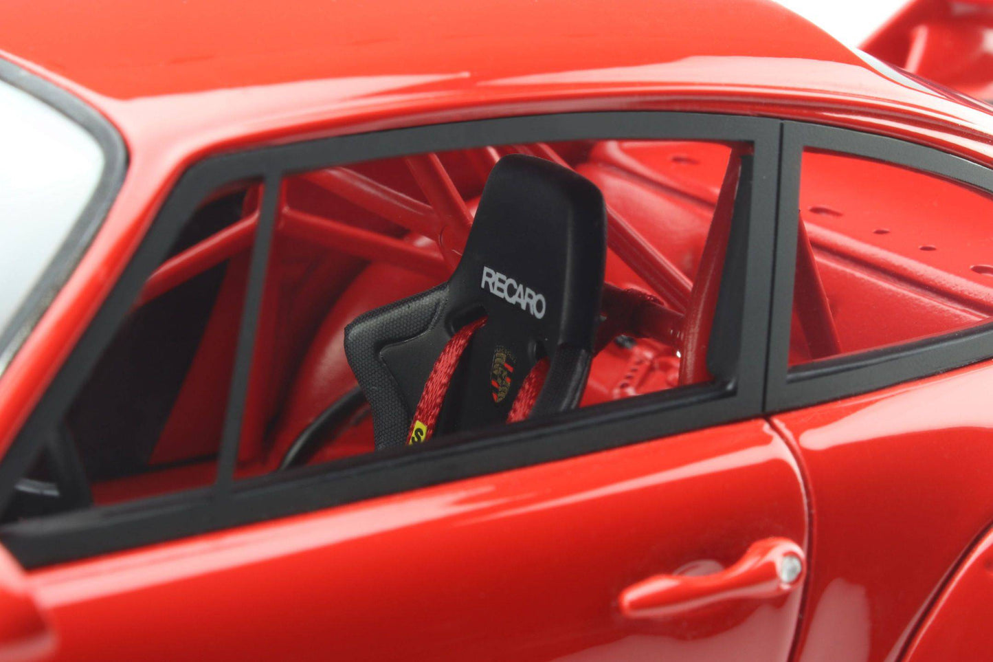 GT Spirit - Porsche 911 3.8 RSR (993) (Guards Red) 1:18 Scale Model Car - Model Cars Canada Inc.