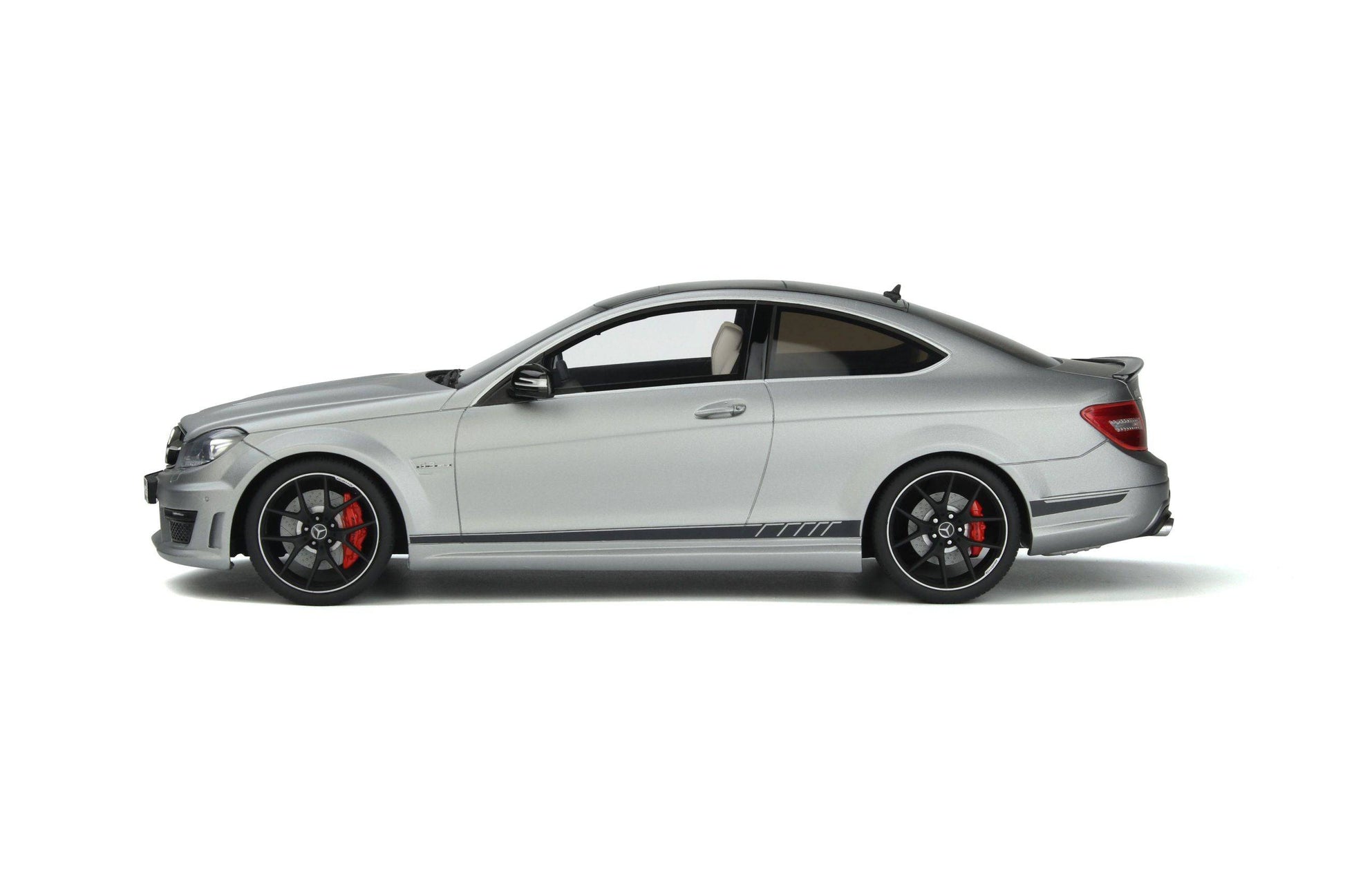 GT Spirit - Mercedes-Benz C63 AMG "Edition 507" (W204) (Designo Magno Platinum Matte) 1:18 Scale Model Car - Model Cars Canada Inc.