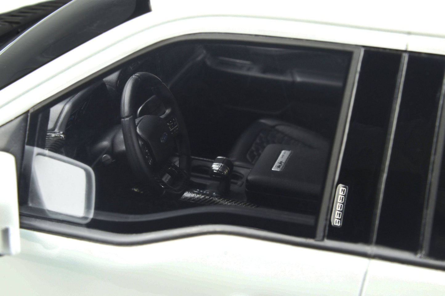 GT Spirit - Shelby Ford F150 "Off-Road" (Star White) 1:18 Scale Model Car - Model Cars Canada Inc.