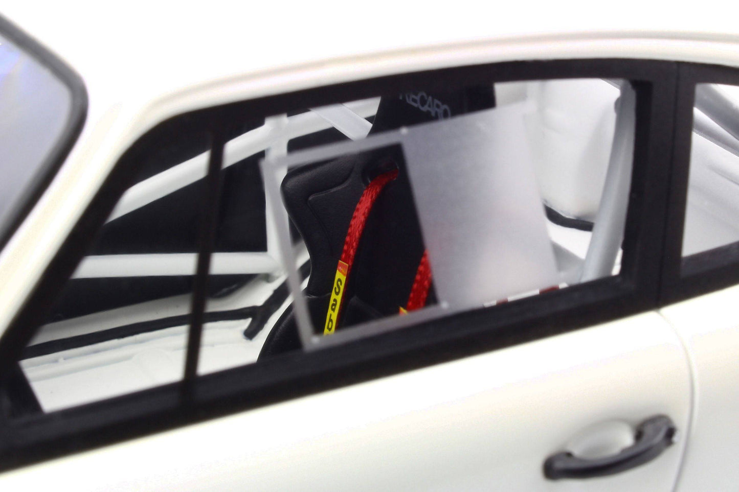 GT Spirit - Porsche 911 RSR (964) (Grand Prix White) 1:18 Scale Model Car - Model Cars Canada Inc.