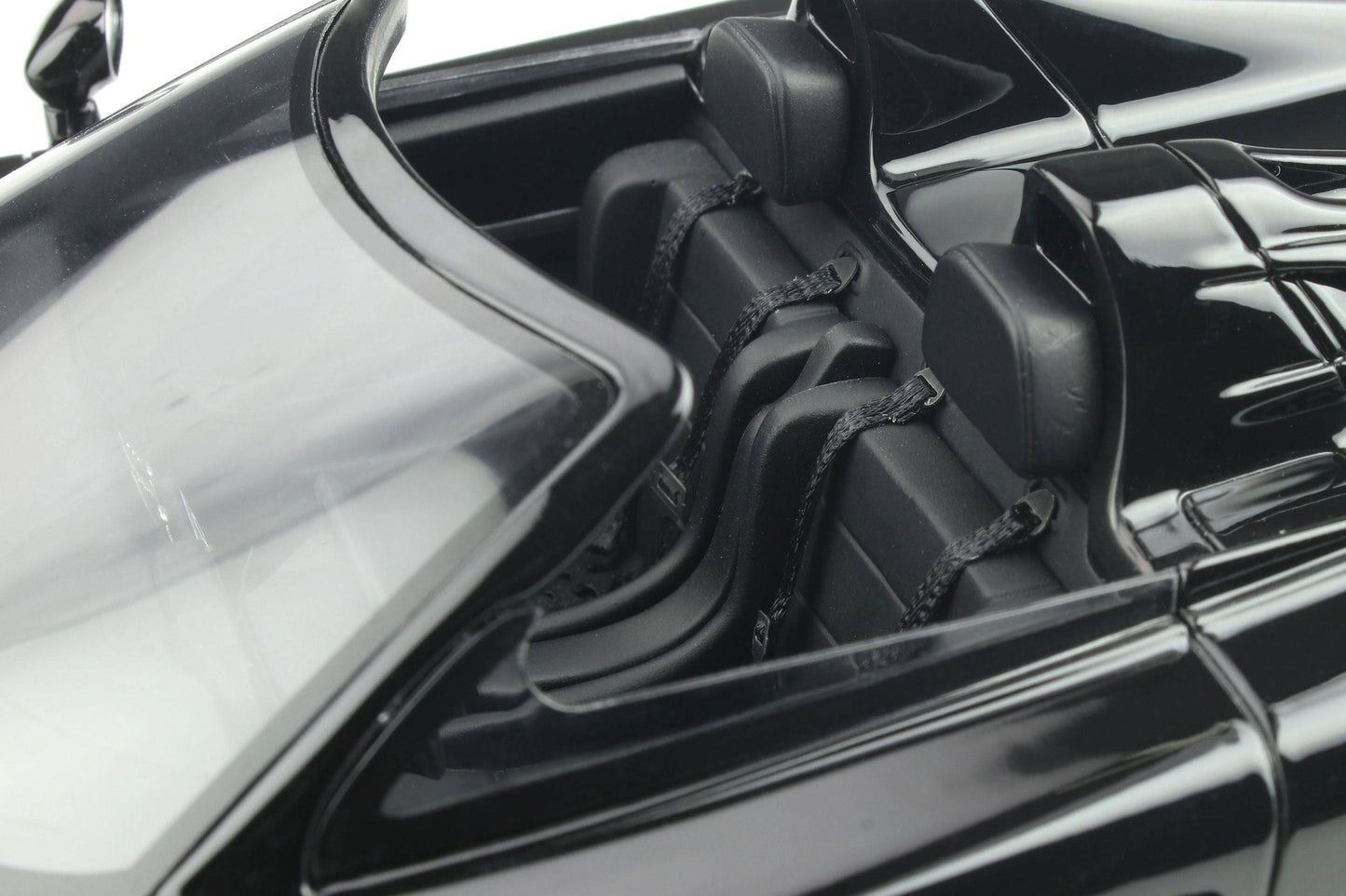 GT Spirit - Mercedes-Benz CLK GTR Roadster (W297) (Black Metallic) 1:18 Scale Model Car - Model Cars Canada Inc.