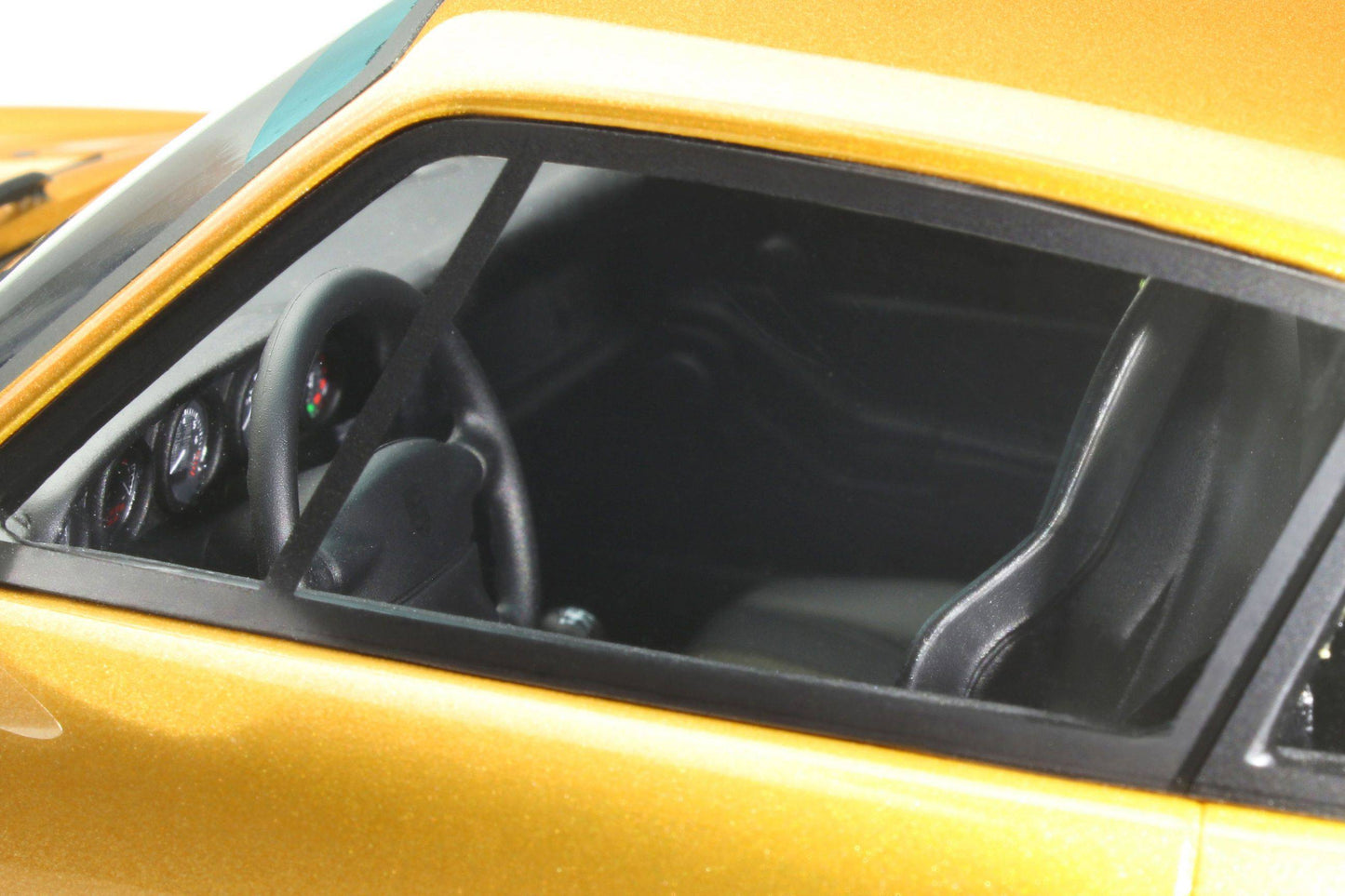 GT Spirit - Porsche 911 (993) Turbo S "Classic Project Gold" (Gold) 1:18 Scale Model Car - Model Cars Canada Inc.