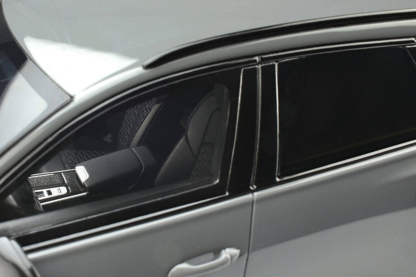GT Spirit - Audi RS6 Avant (2020) (Nardo Grey) 1:18 Scale Model Car