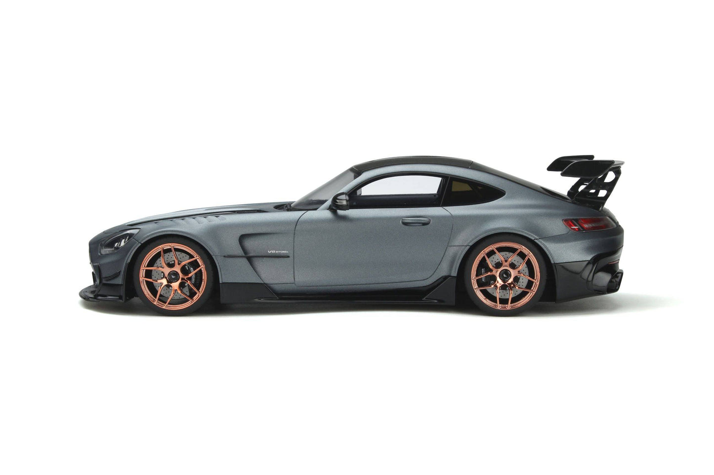 GT Spirit - Mercedes-Benz AMG GT Black Series (2021) (Selenite Grey) 1:18 Scale Model Car - Model Cars Canada Inc.