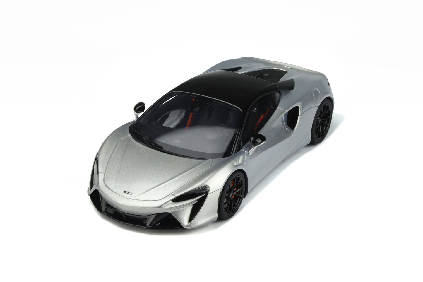 GT Spirit - McLaren Artura (Ice Silver Metallic) 1:18 Scale Model Car - Model Cars Canada Inc.