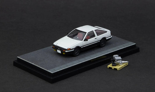 Hobby Japan - Toyota Corolla Sprinter Tureno GT Apex (AE86) "Initial D" (Lights Down) 1:64 Scale Model Car - Model Cars Canada Inc.