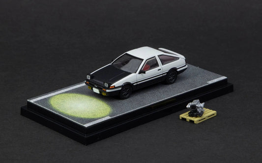Hobby Japan - Toyota Corolla Sprinter Tureno GT Apex (AE86) "Initial D" (Carbon Hood) 1:64 Scale Model Car - Model Cars Canada Inc.