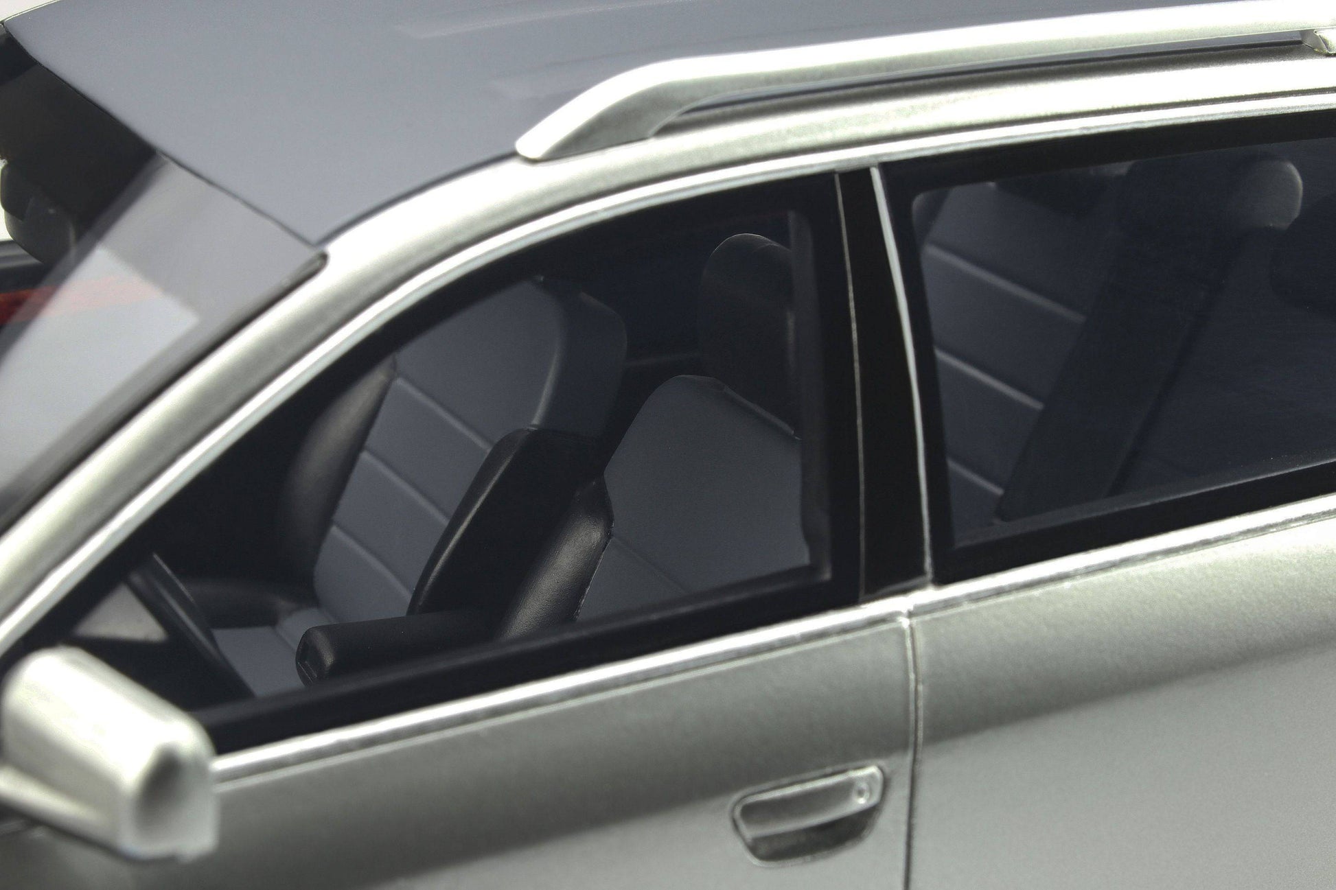 OttOmobile - Audi A6 Allroad (C5) (Grey) 1:18 Scale Model Car - Model Cars Canada Inc.