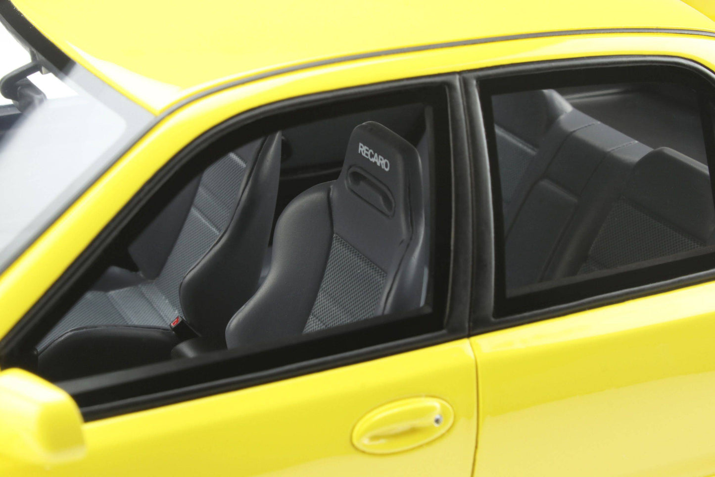 OttOmobile - Mitsubishi Lancer Evo III (Yellow) 1:18 Scale Model Car - Model Cars Canada Inc.