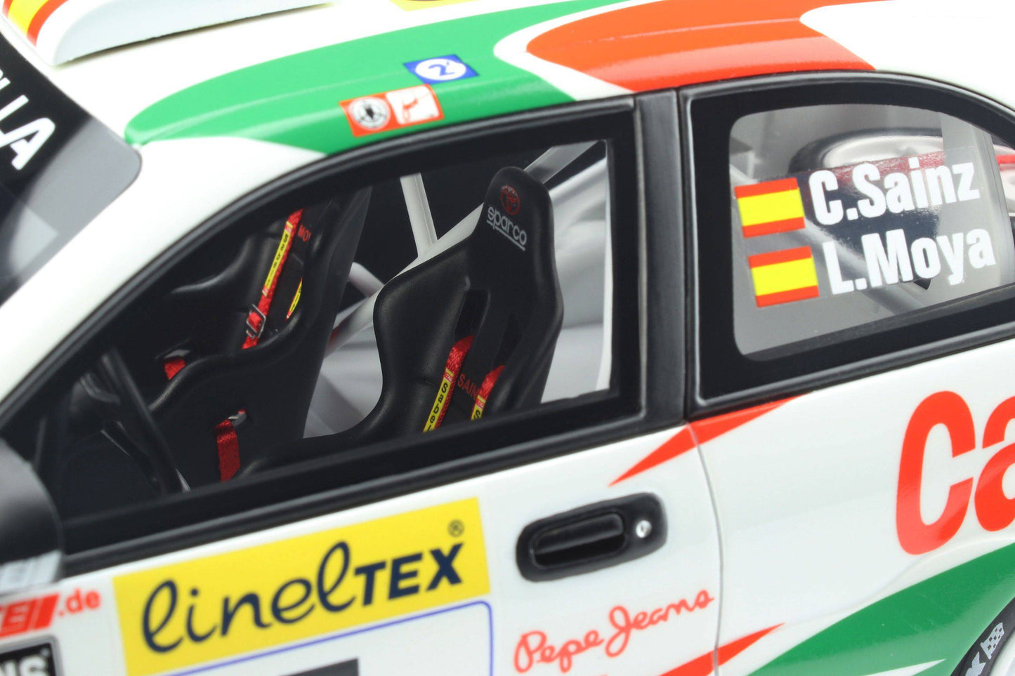 OttOmobile - Toyota Corolla WRC RMC (Castrol) 1:18 Scale Model Car