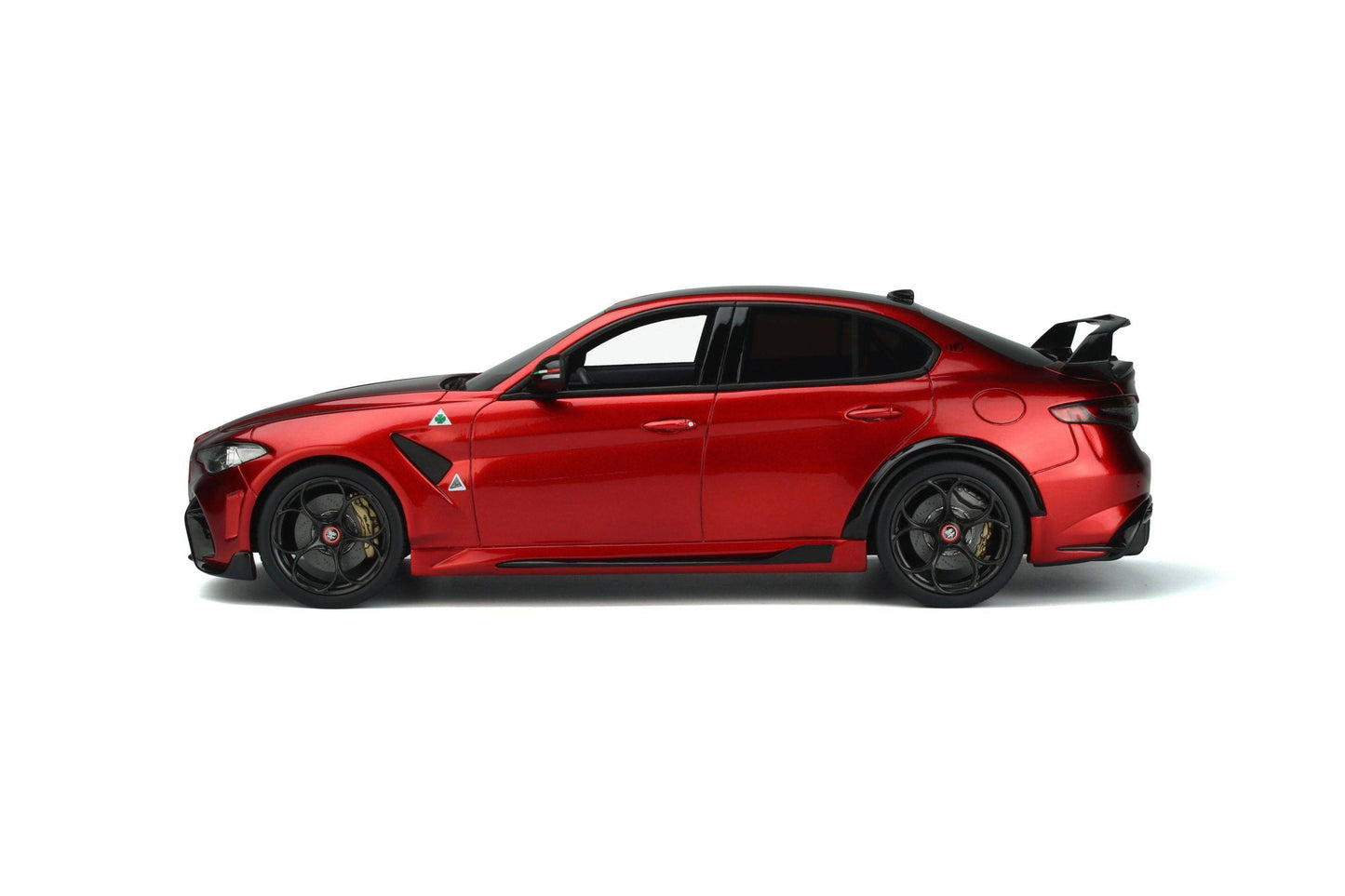 OttOmobile - Alfa Romeo Giulia GTAm (GTA Red) 1:18 Scale Model Car